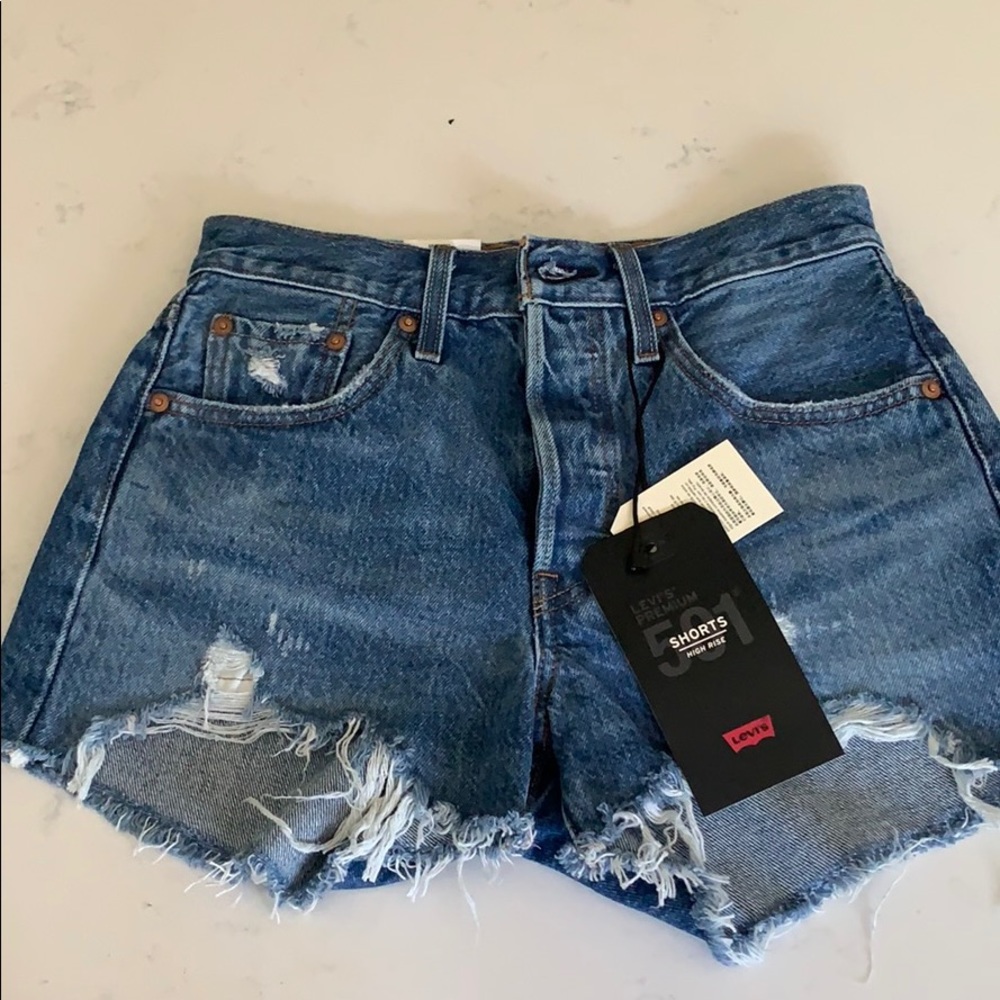 Levi’s 501 shorts in “Athens”